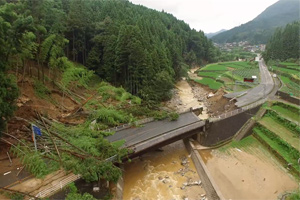 福岡県朝倉郡東峰村 大肥川の被害箇所1