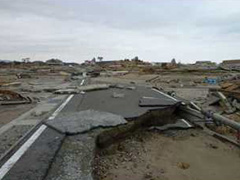 県道相馬亘理線 新地町埒木崎 [写真提供：福島県]