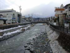 小沢川　伊那市柳橋上流付近の平常時